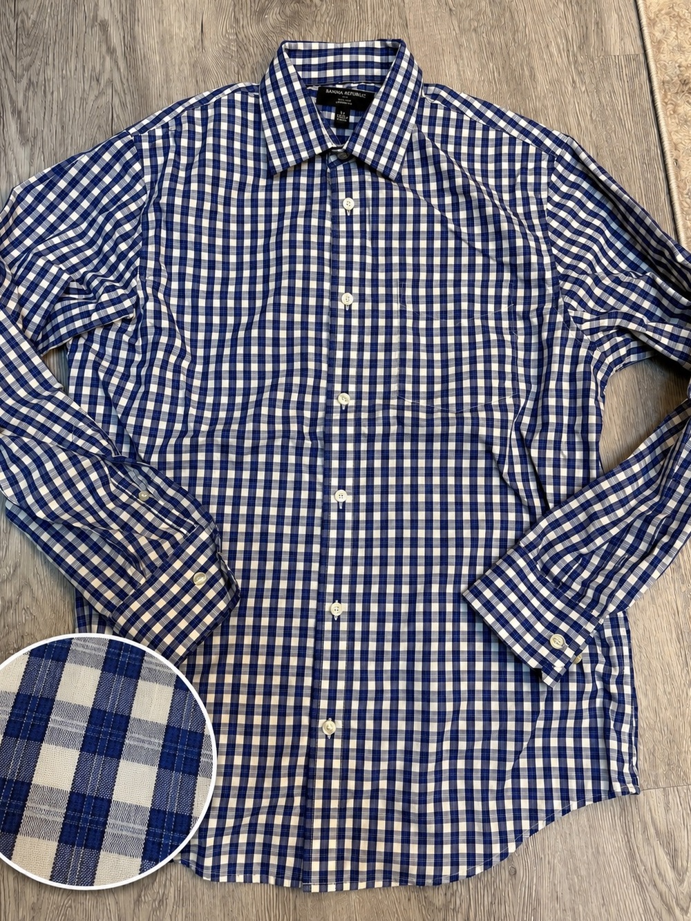 BANANA REPUBLIC Shirt Mens M 15-15.5 Non Iron Classic Fit 33-34 Dress Check Blue